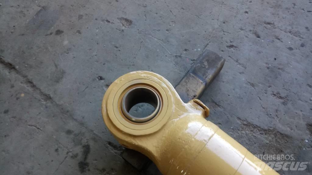 CAT 245 Hydraulique