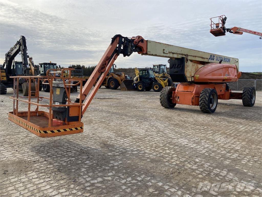JLG 1250AJP Nacelles articulées
