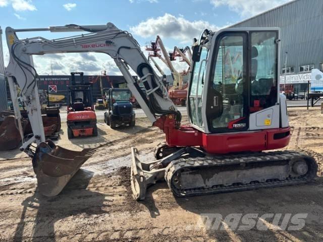 Takeuchi TB 257 FR Mini pelle < 7t
