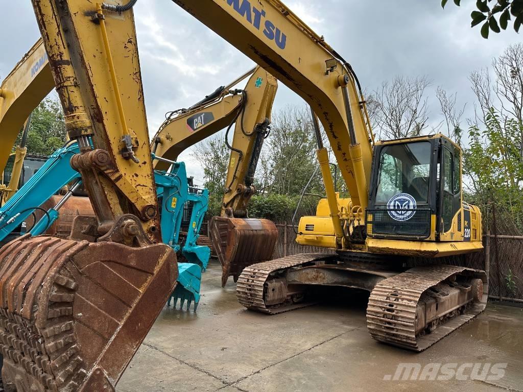 Komatsu PC 220-8 Pelle sur chenilles