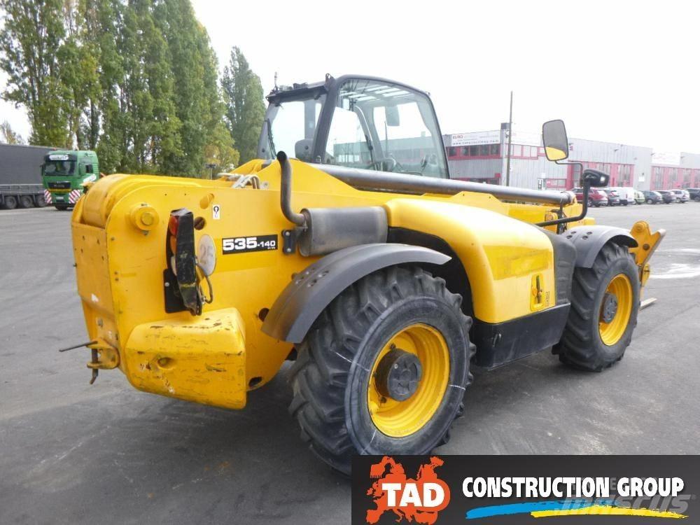 JCB 535-140 Hiviz Chariot télescopique