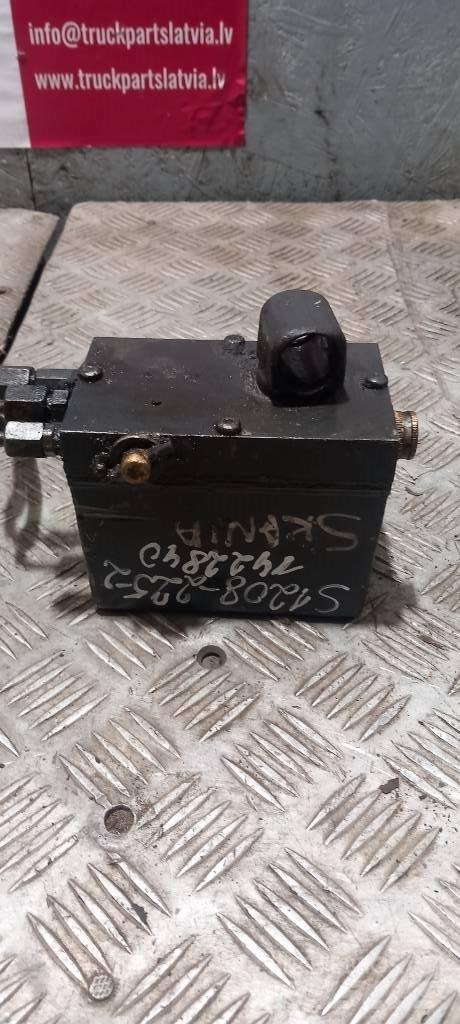 Scania 94 D.    1428640 Hydraulique