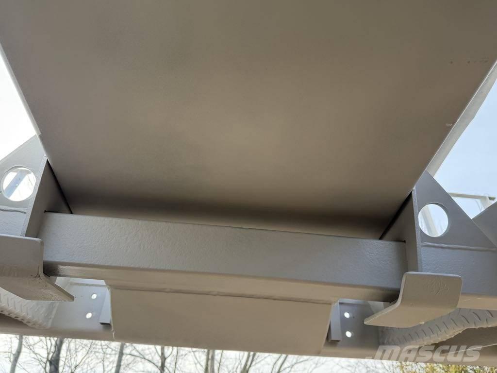 Mercedes-Benz Actros Camions de transport de machines forestières