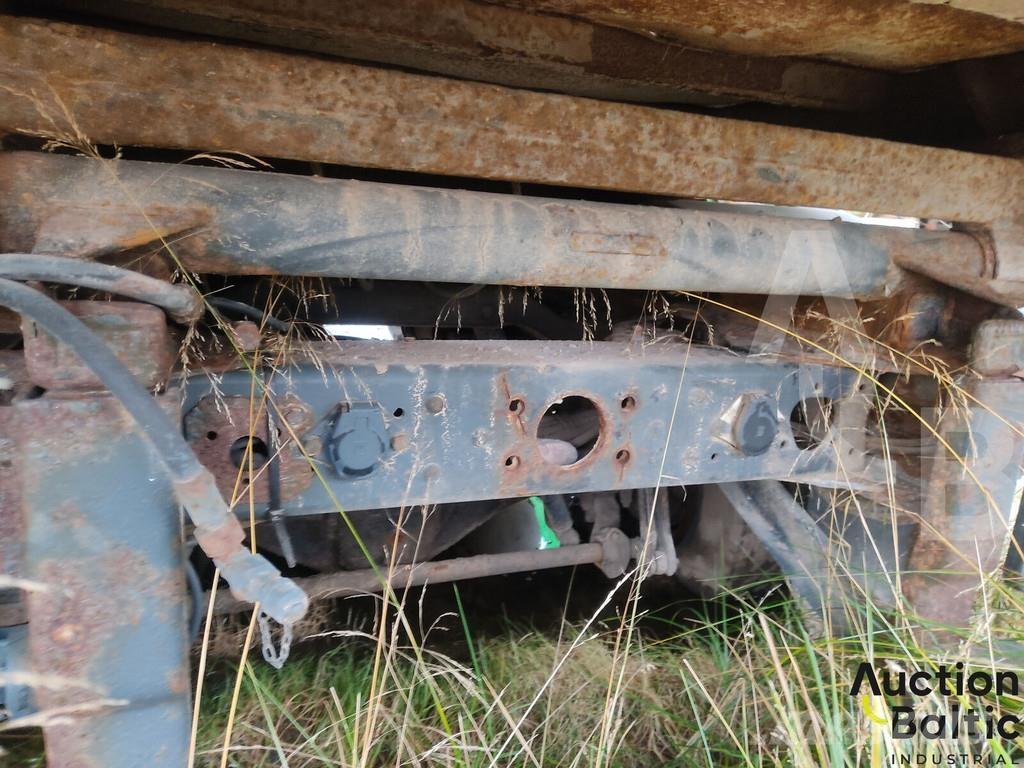Mercedes-Benz 814 Camion benne