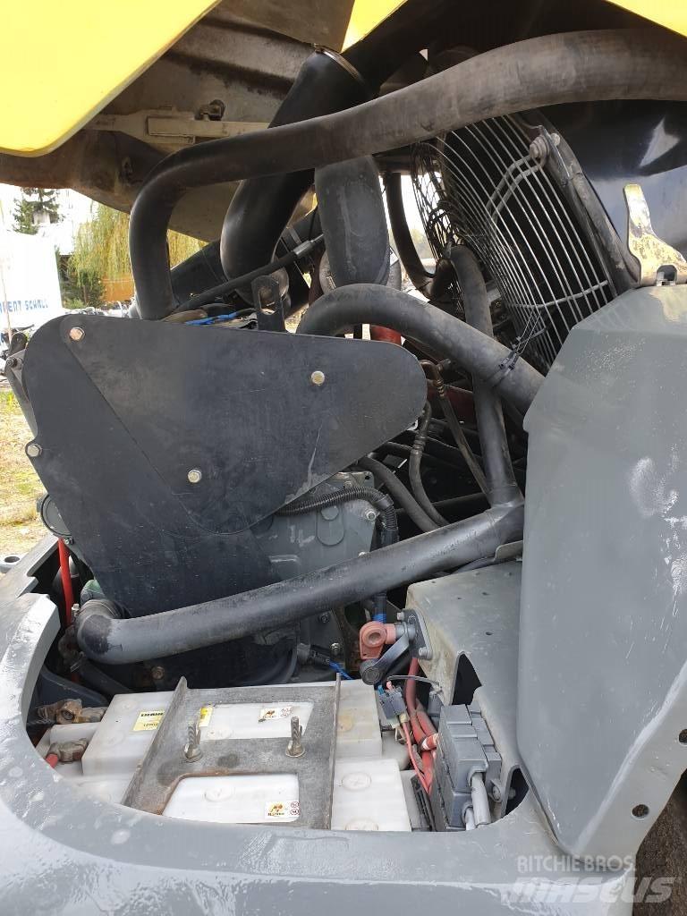 Liebherr L 524 Chargeuse sur pneus