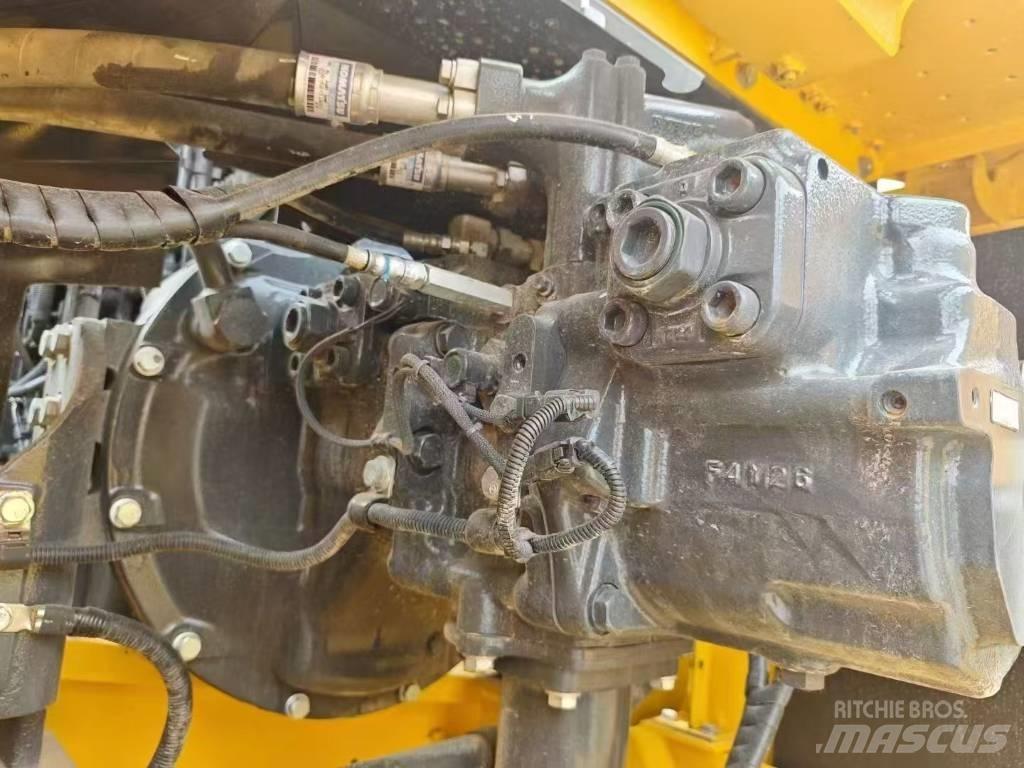 Komatsu 360-8 Pelle sur chenilles