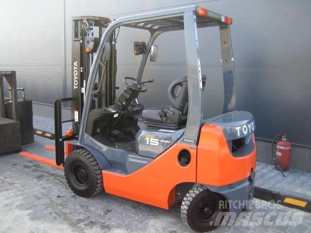 TOYOTA 028FGF15 Chariots GPL
