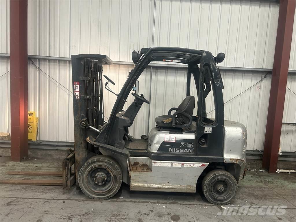 Nissan FD02A25Q Chariots diesel