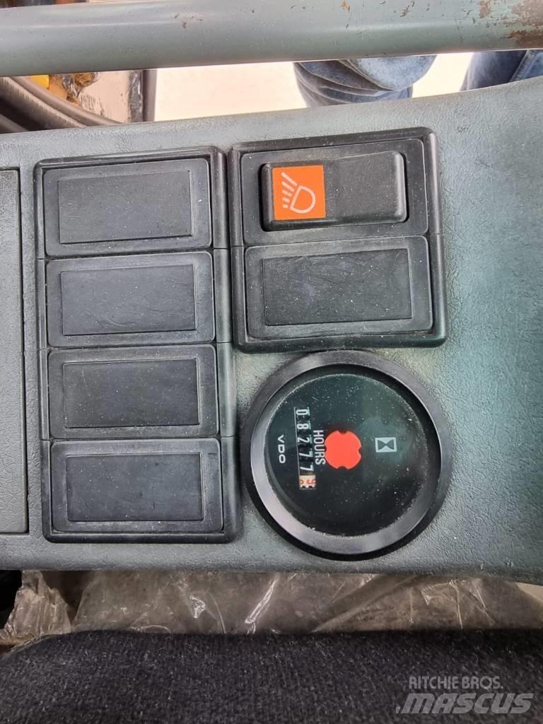 Volvo EC 210 B Pelle sur chenilles