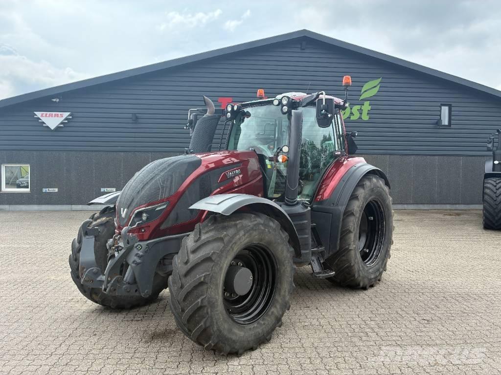 Valtra 254 Versus Tracteur