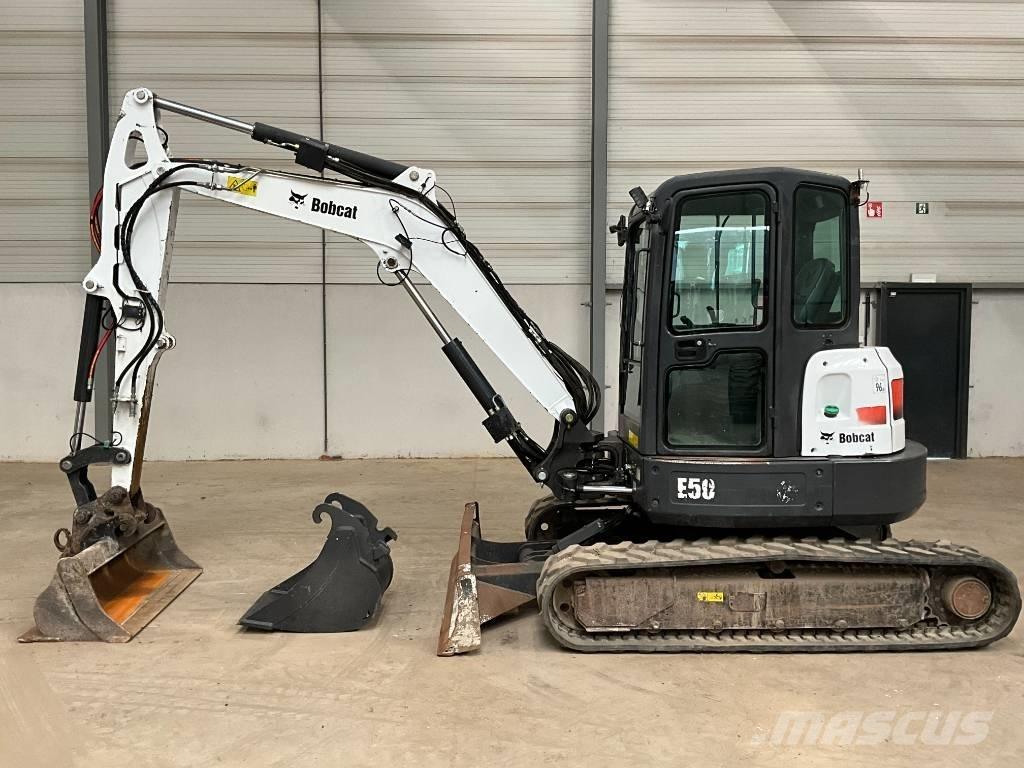 Bobcat E 50 EM Mini pelle < 7t