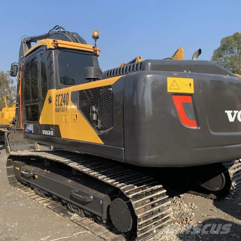 Volvo EC 240 Pelle sur chenilles