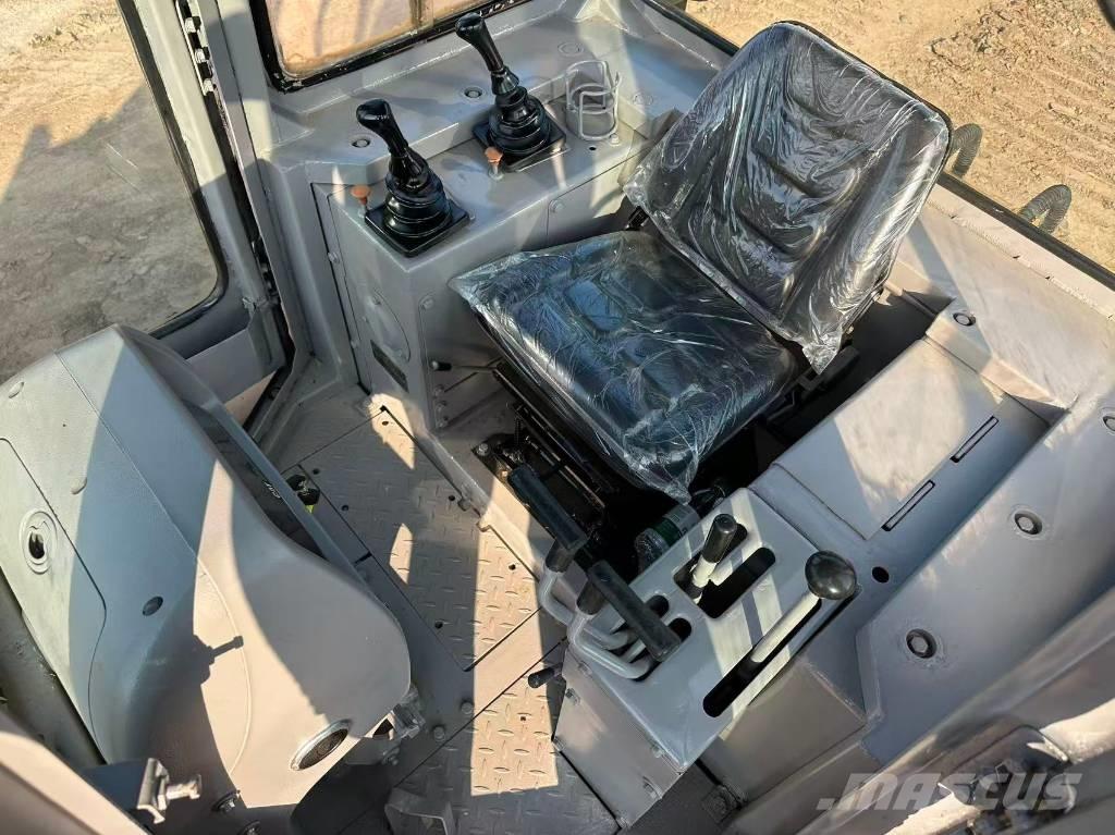 CAT D6G Bouteurs sur chenilles