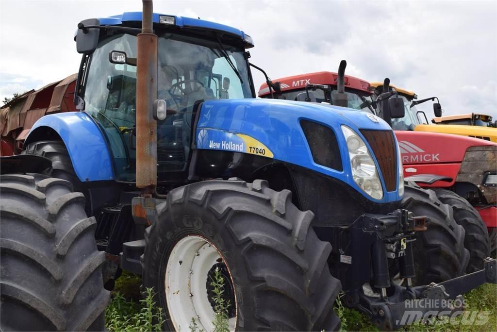 New Holland T 7040 Tracteur