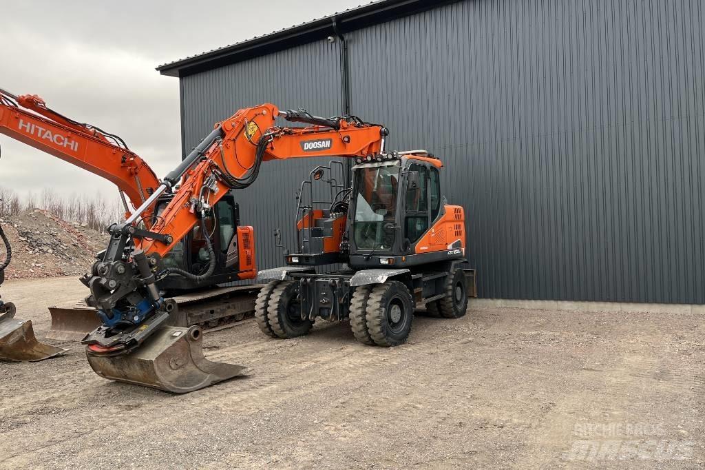 Doosan DX 165 W-5 Pelle sur pneus