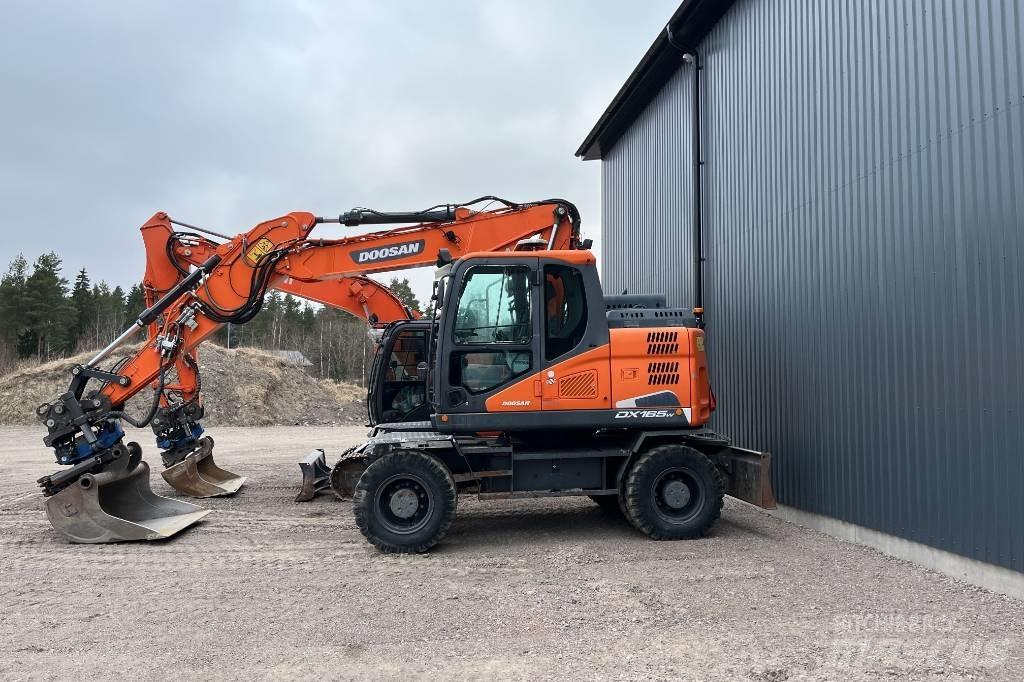 Doosan DX 165 W-5 Pelle sur pneus