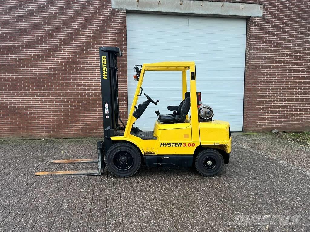 Hyster H3.00XM Chariots GPL