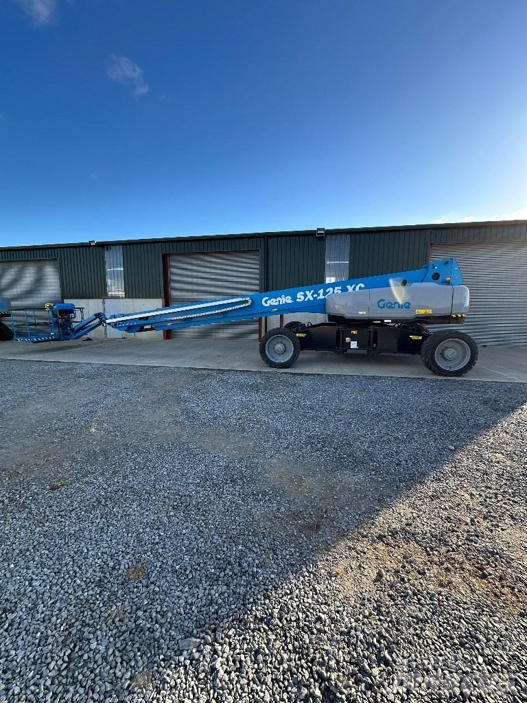 Genie SX 125 XC Nacelles télescopiques
