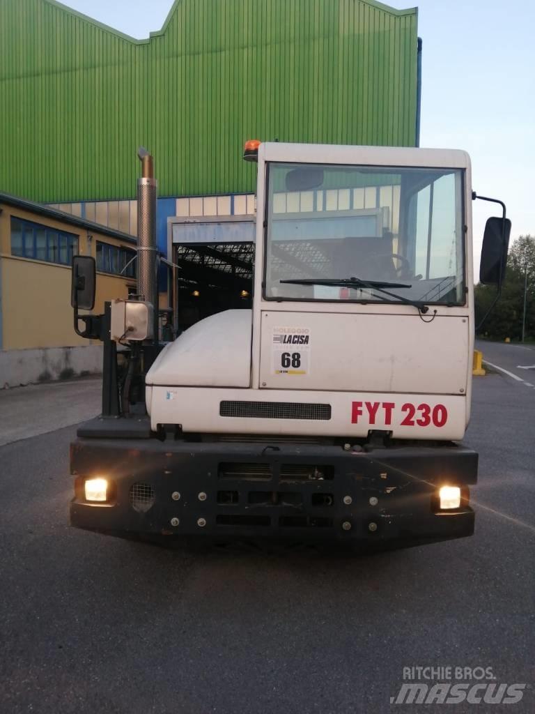  CVS FYT230 Tracteur de manœuvre
