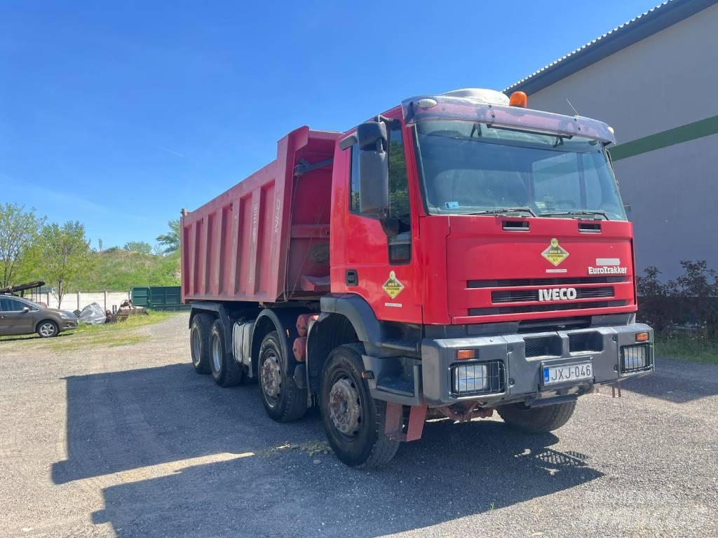 Iveco Trakker 440 Camion benne