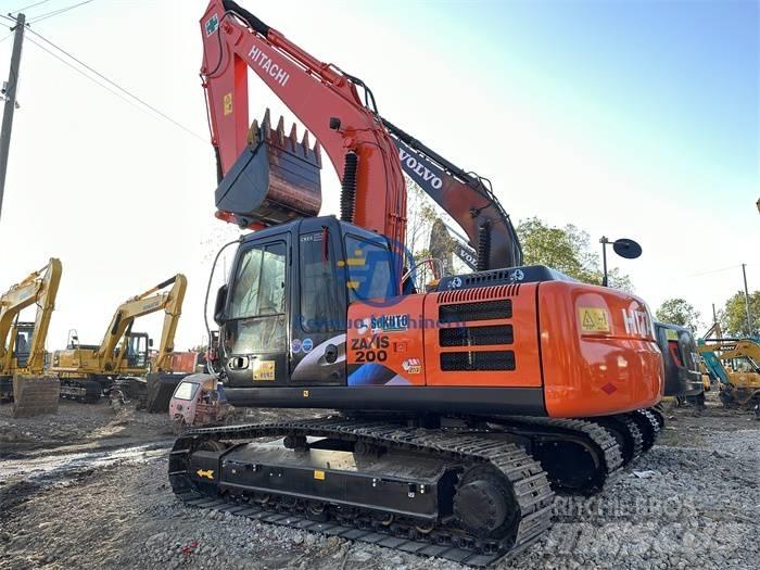 Hitachi ZX 200 Pelle sur chenilles