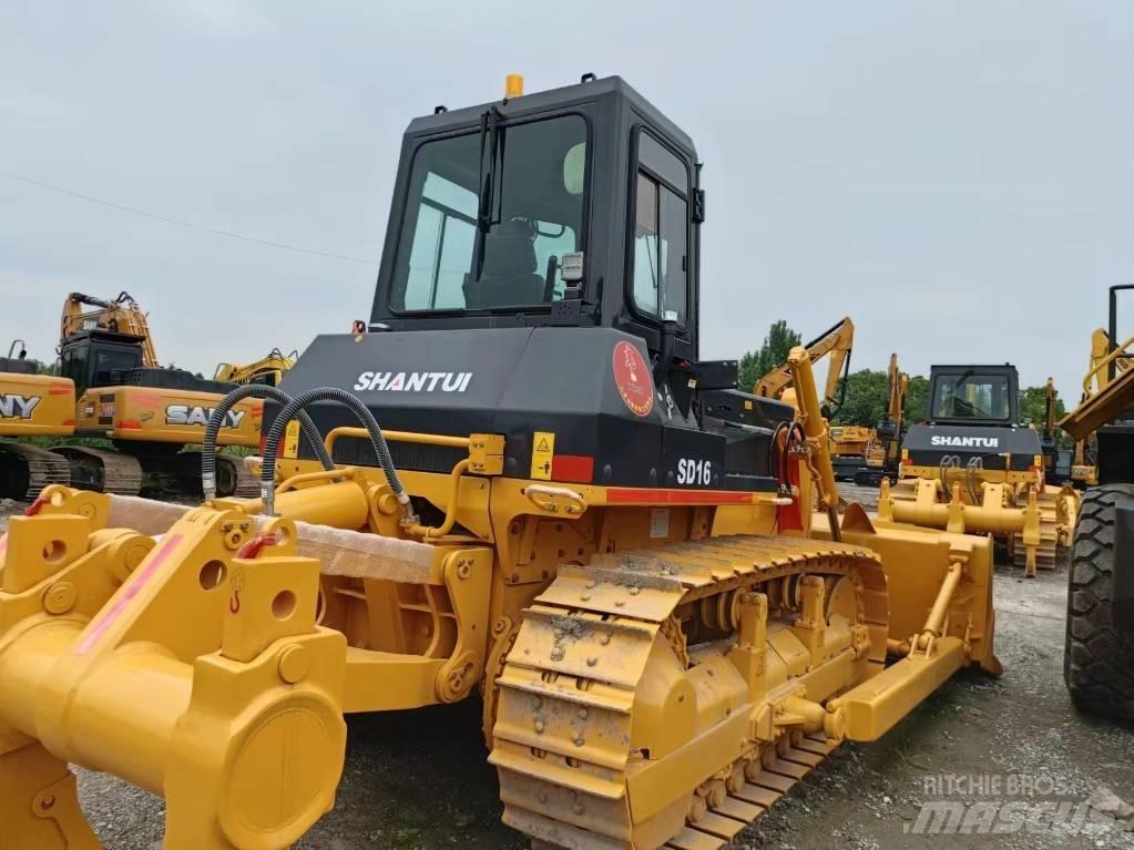 Shantui D16 Bouteurs sur chenilles