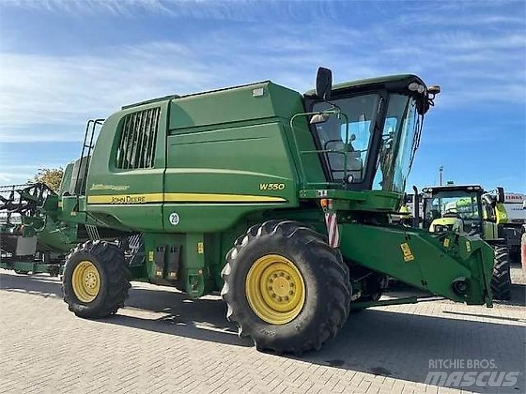 John Deere W550 Moissonneuse batteuse