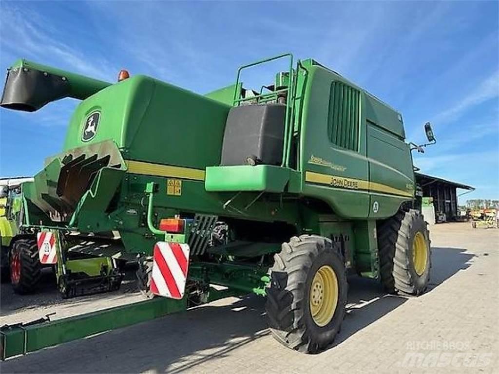 John Deere W550 Moissonneuse batteuse