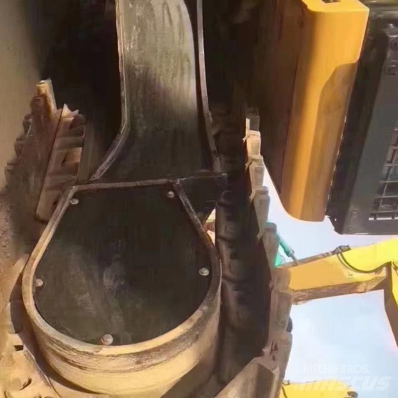 CAT 340 D L Pelle sur chenilles