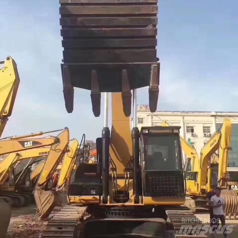 CAT 340 D L Pelle sur chenilles