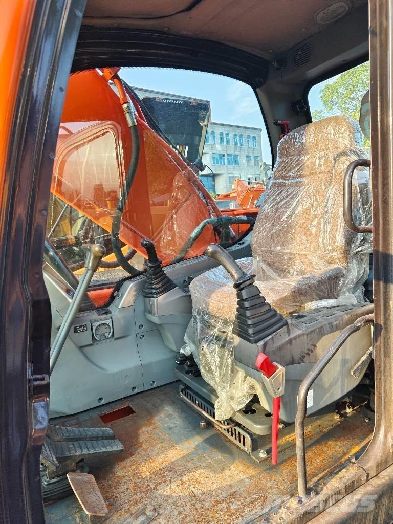 Doosan DX225LC-9C Pelle sur chenilles
