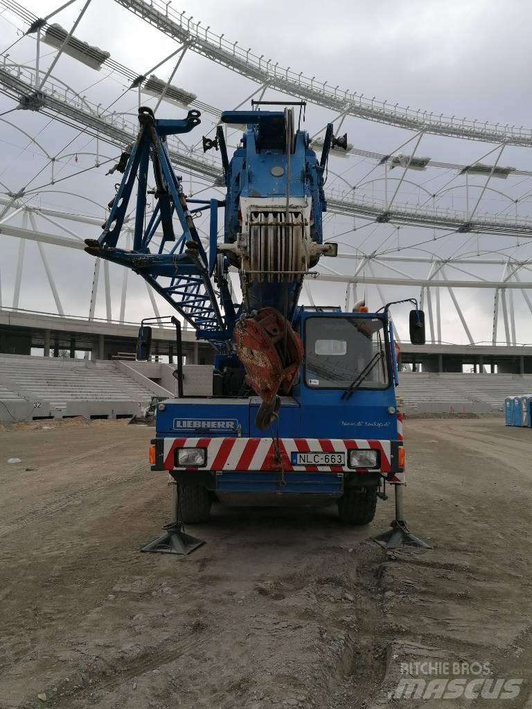 Liebherr LTM 1035 Grues tout terrain