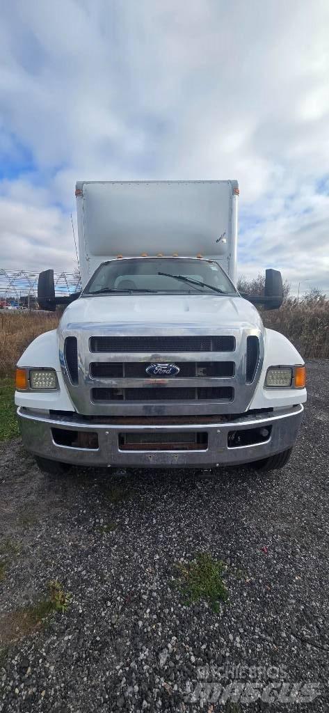 Ford F 650 Camion Fourgon