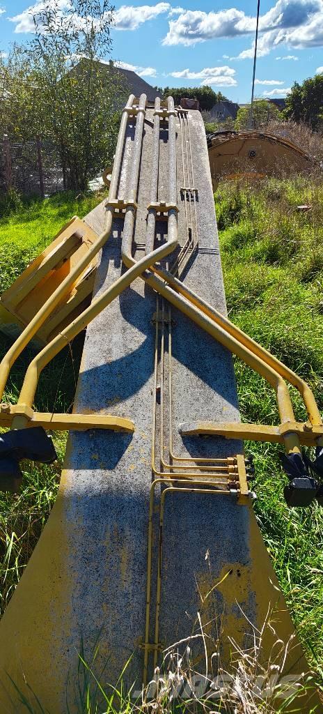 Komatsu PC 600-7K Bras et Godet