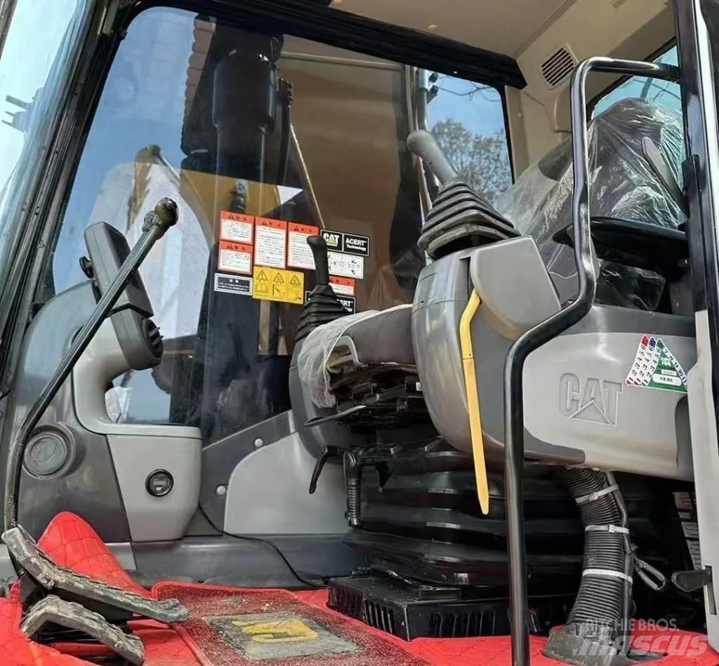 CAT 320 D Pelle sur chenilles