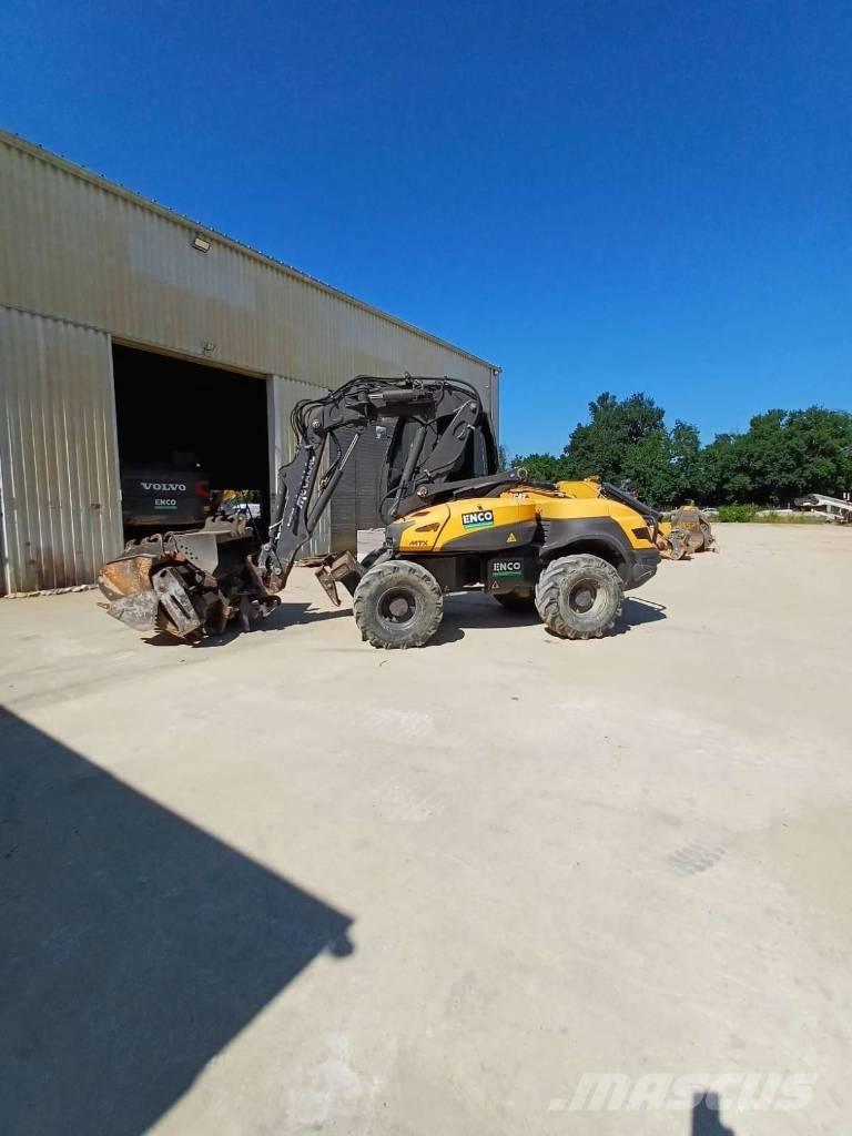 Mecalac 12 MTX Pelle sur pneus