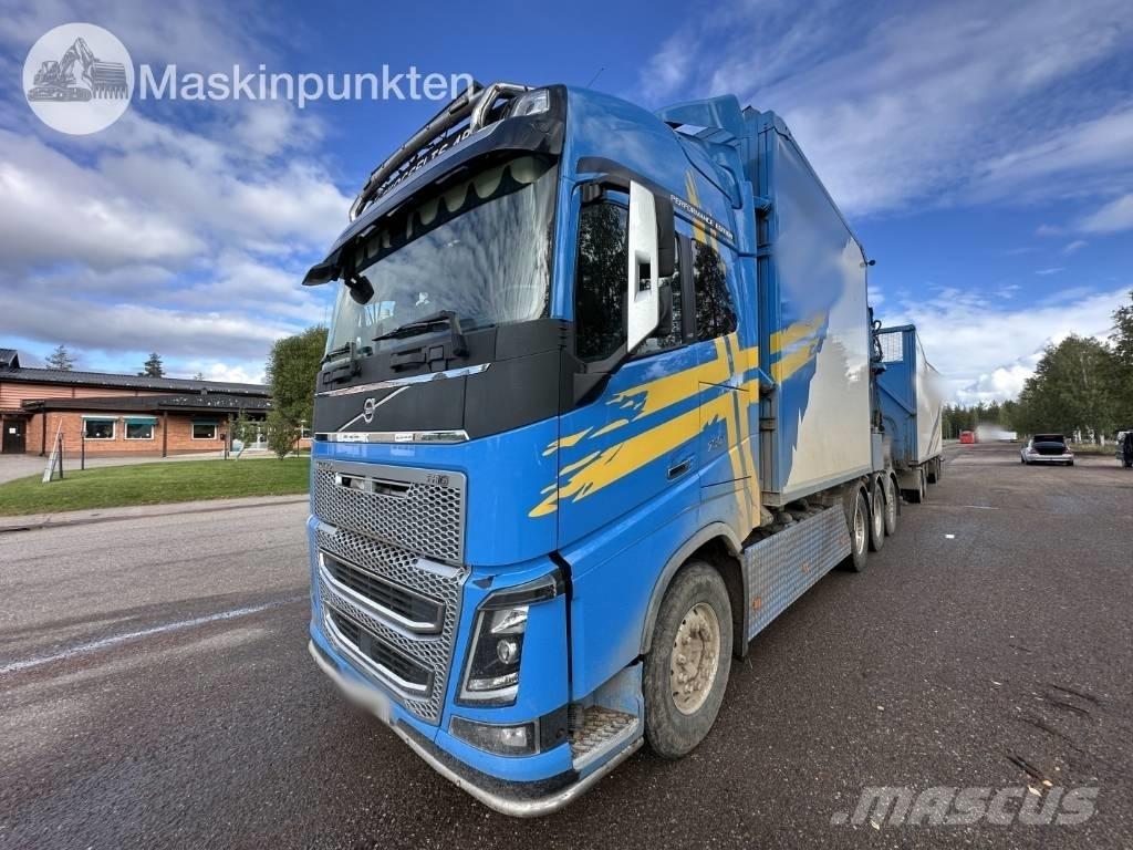 Volvo FH 16 750 Camion pour copeaux de bois