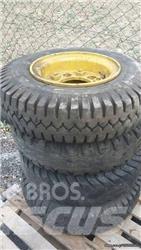 Bobcat 700x12 Pneus, roues et jantes
