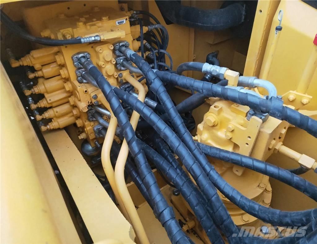 Komatsu PC200-7 Pelle sur chenilles