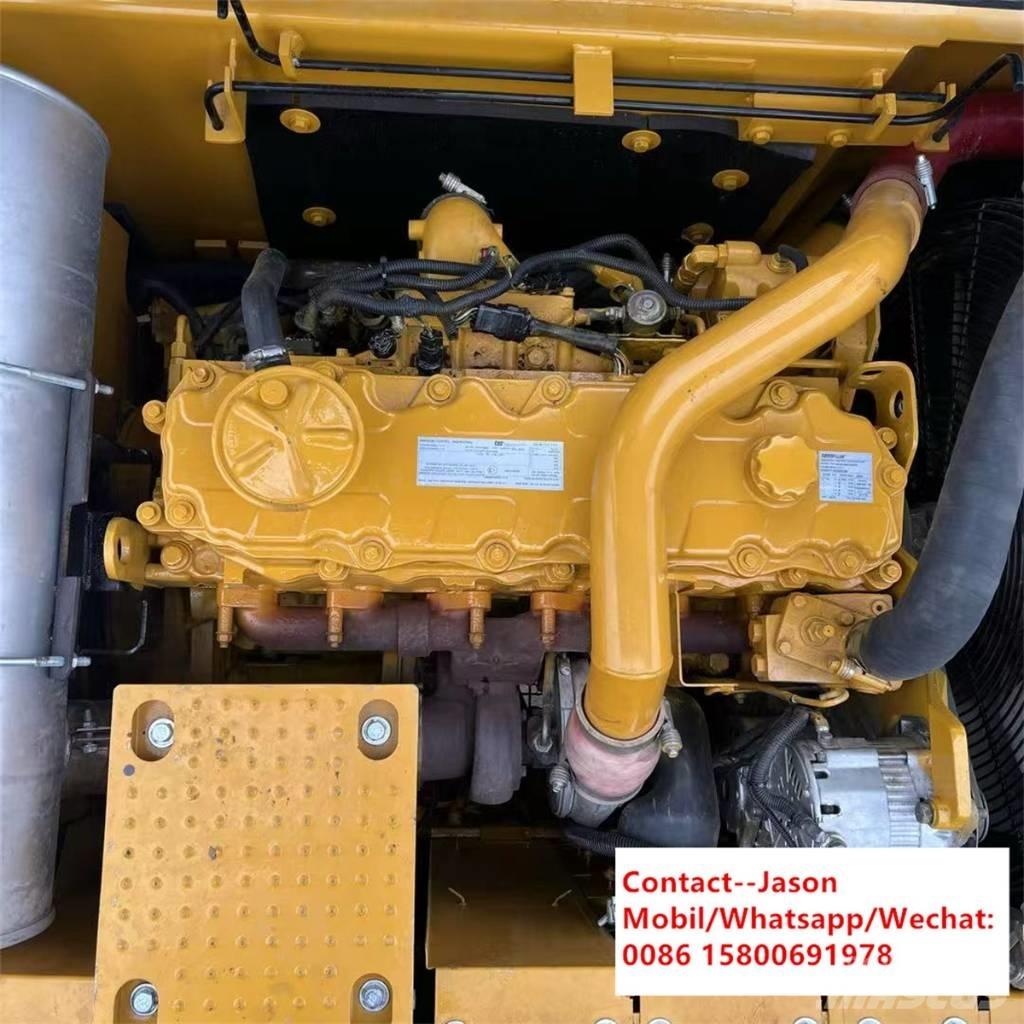CAT 320D2L Pelle sur chenilles
