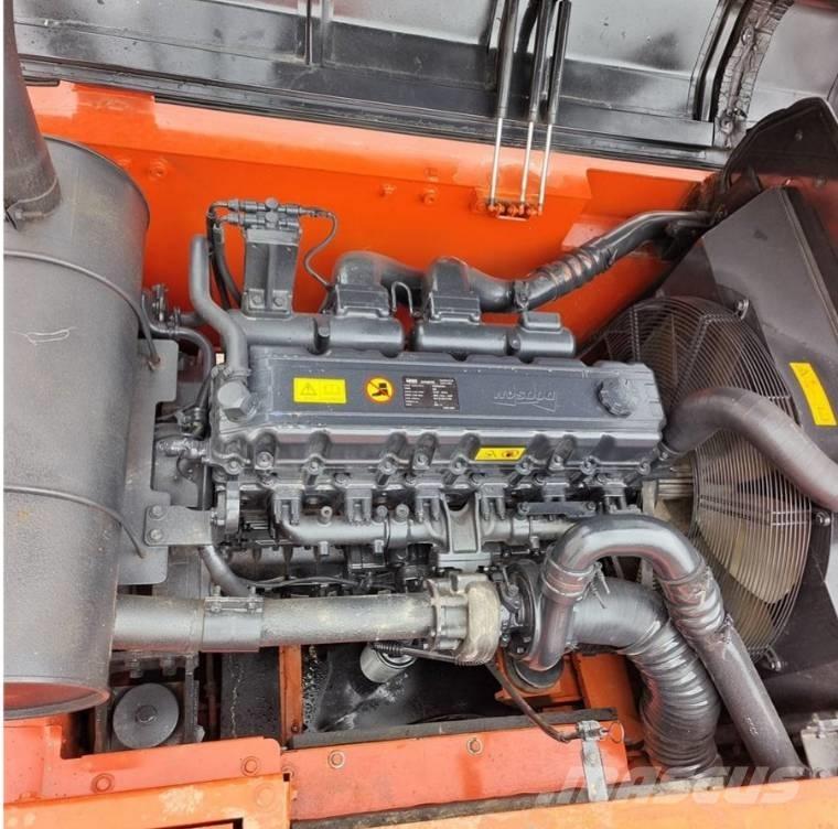 Doosan DX 340 LC Pelle sur chenilles