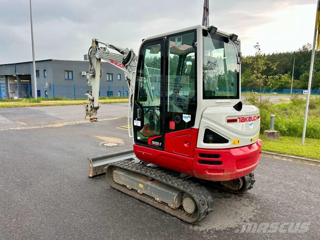 Takeuchi TB 235-2 V3 Mini pelle < 7t