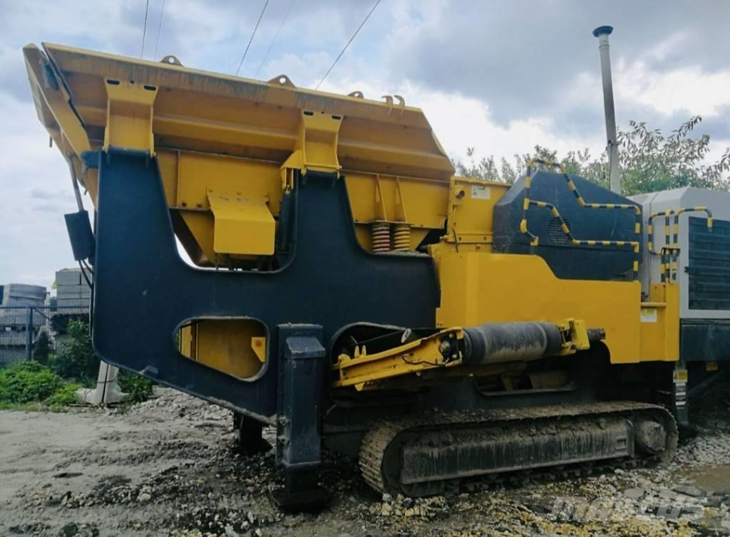Sandvik QJ 240 Concasseur mobile