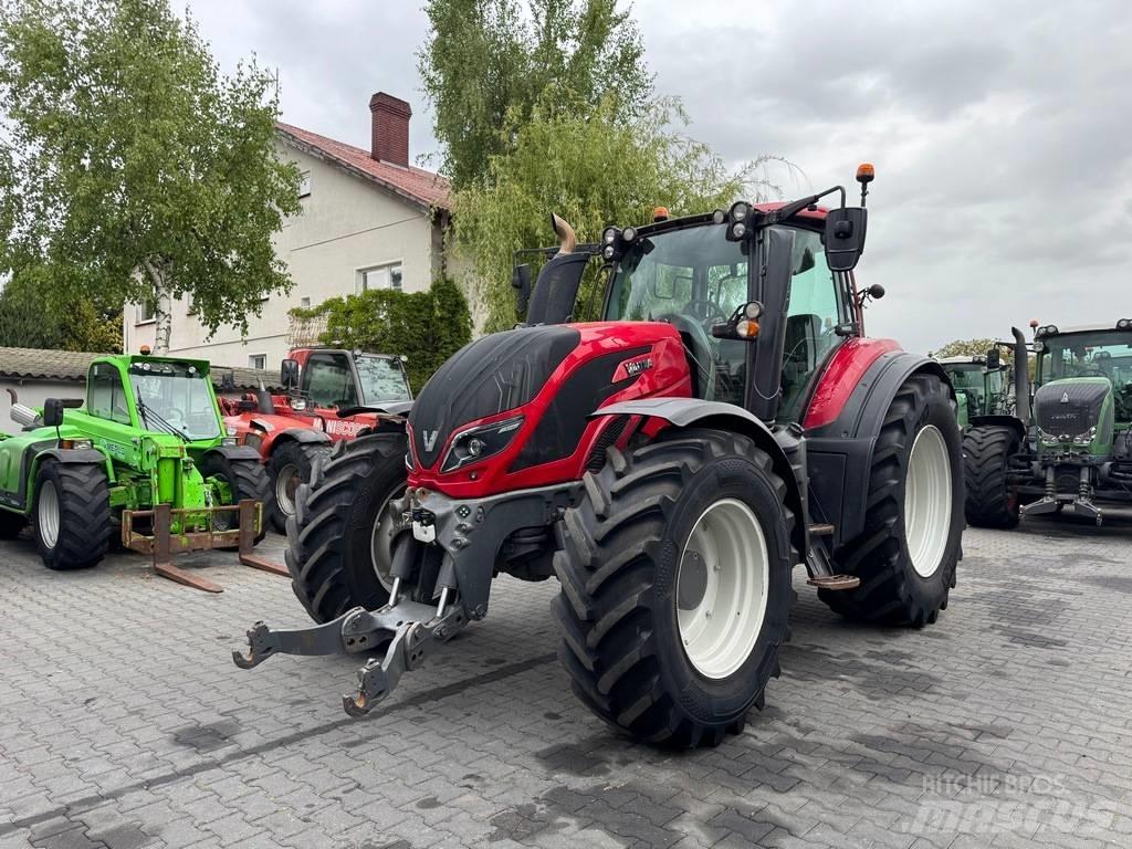 Valtra T234 VERSU Tracteur