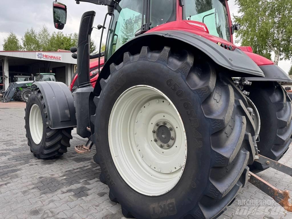 Valtra T234 VERSU Tracteur