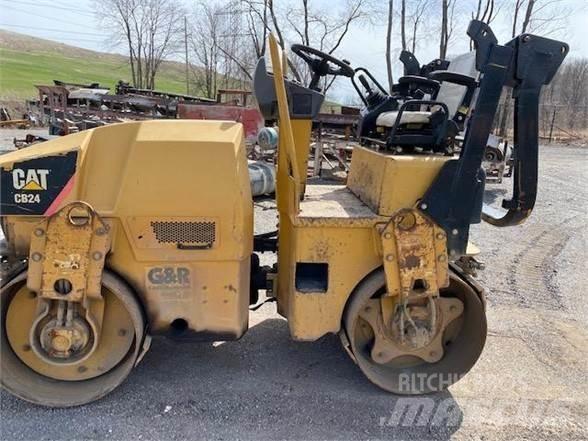 CAT CB24 Rouleaux monocylindre