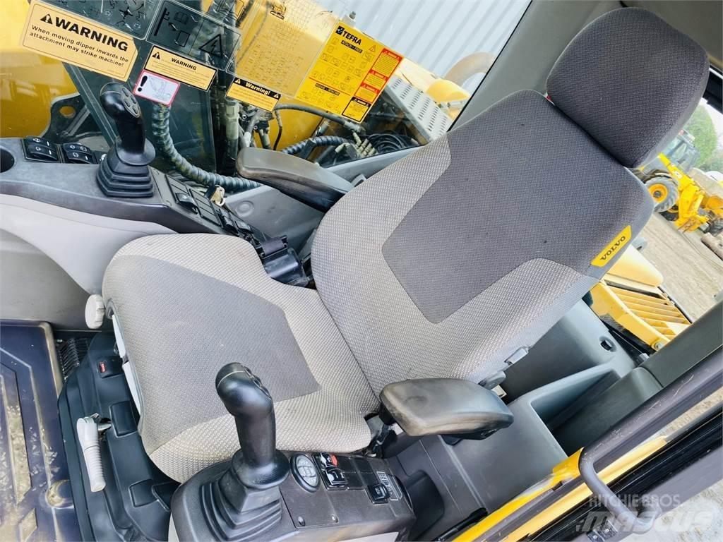 Volvo EC140CL Pelle sur chenilles