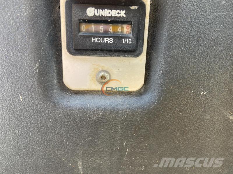 Ausa 100 AHG Tombereau rigide