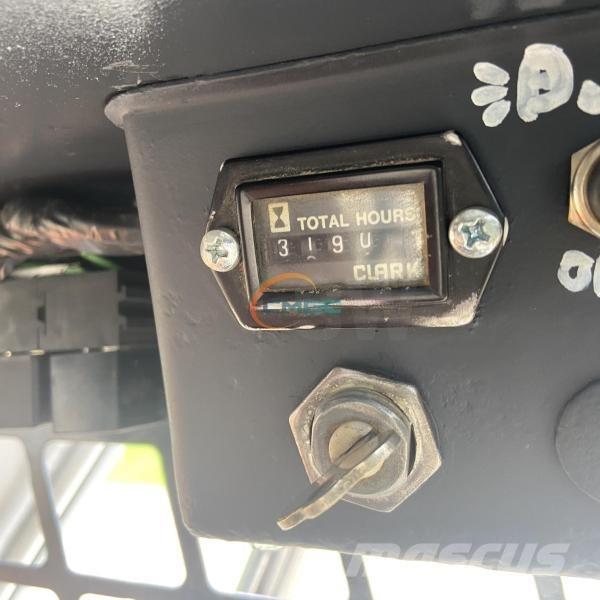 Bobcat 310 Chargeuse sur pneus