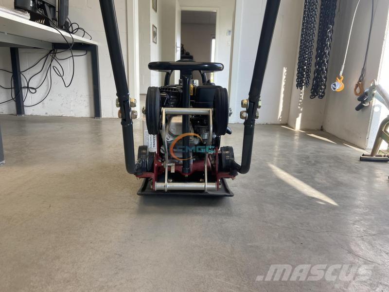 Dynapac DFP8 Plaque vibrante